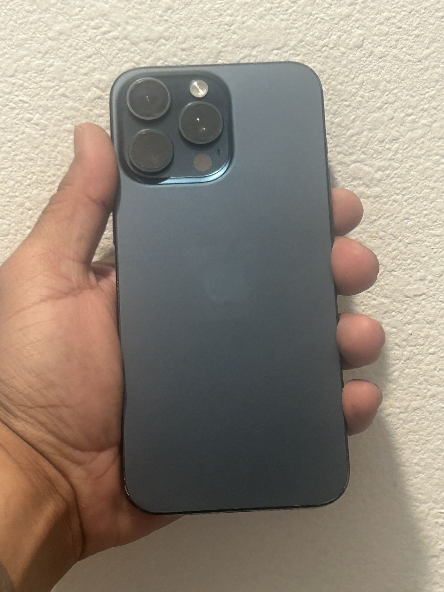 iPhone 15 Pro Max 256Gb. Titanium Blue. Unlocked For Any Carrier. Excellent Condition. 100% Fully Functional