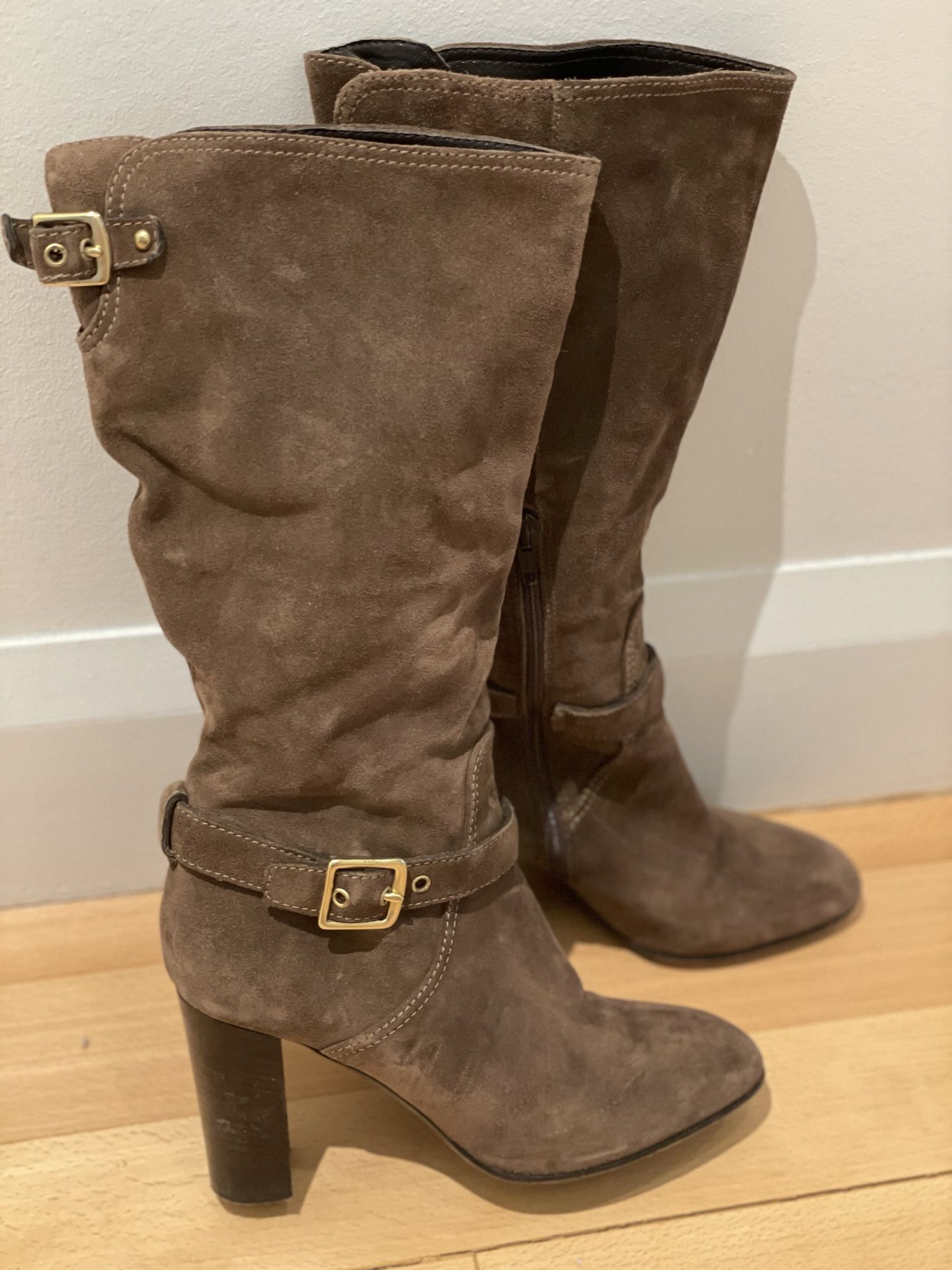 Coach Robynn Womens size 7 Tan Suede Buckle Strap High Heel Boots Made in Italy