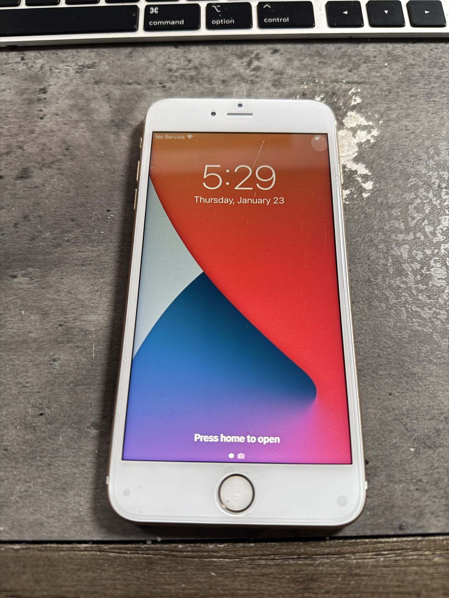 32 GB iPhone 6S Plus, Verizon, AT&T, T-Mobile, unlocked