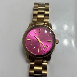 Michael Kors Women's MK5801 Runway pink-watch. 