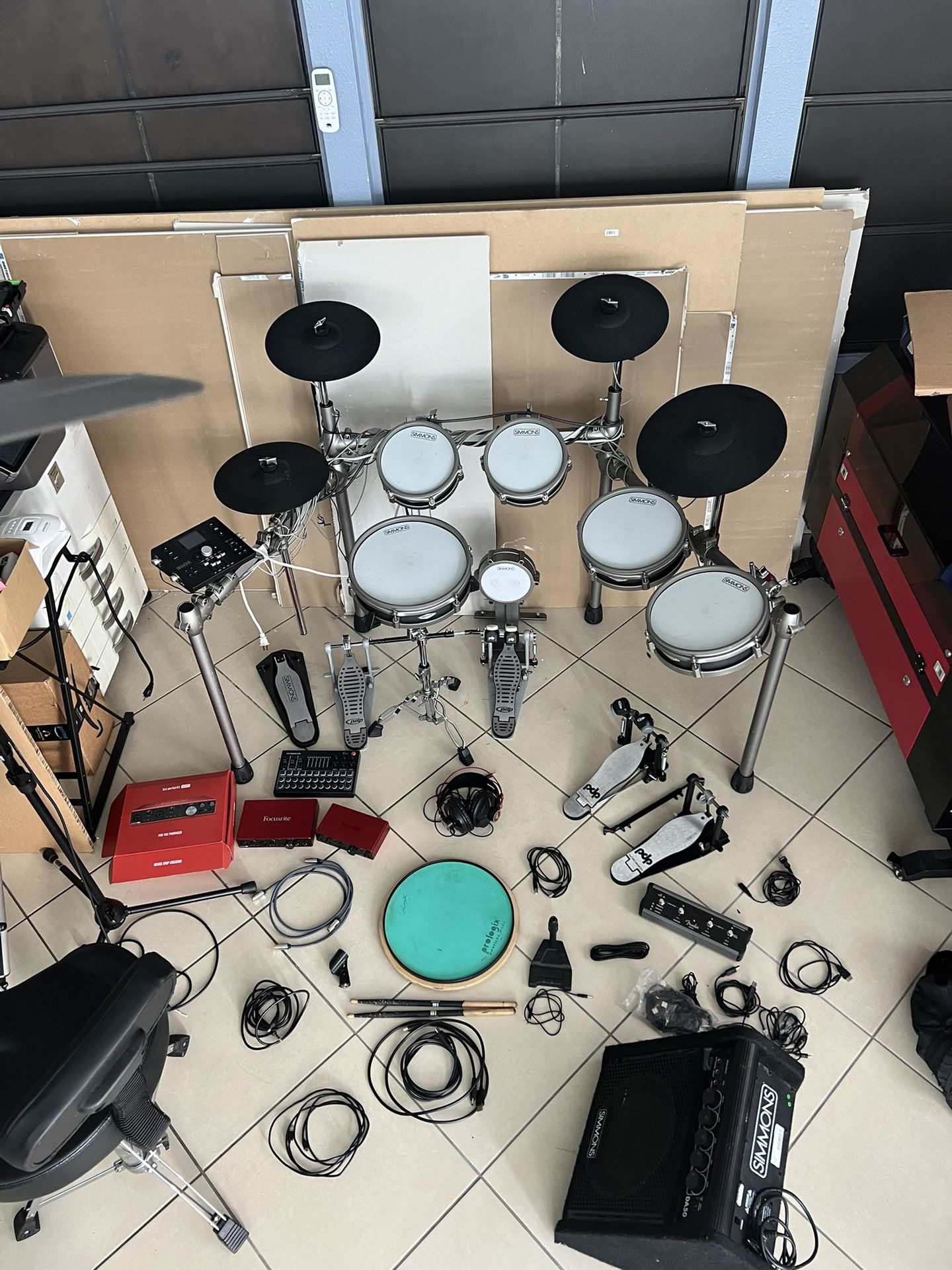 Simmons SD1250 Electronic Drum Kit With Mesh Pads And more everything you will see in the photos