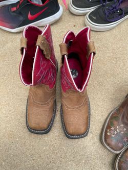 Girl boots