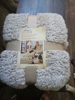 Sherpa throw/blanket