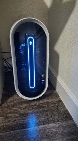 Alienware Aurora R13 Gaming Desktop Bundle – i9, 2TB, Win 11, RTX 3080, 32GB, Liquid Cooling