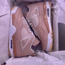 Jordan 4 “Shimmer” Size 10W