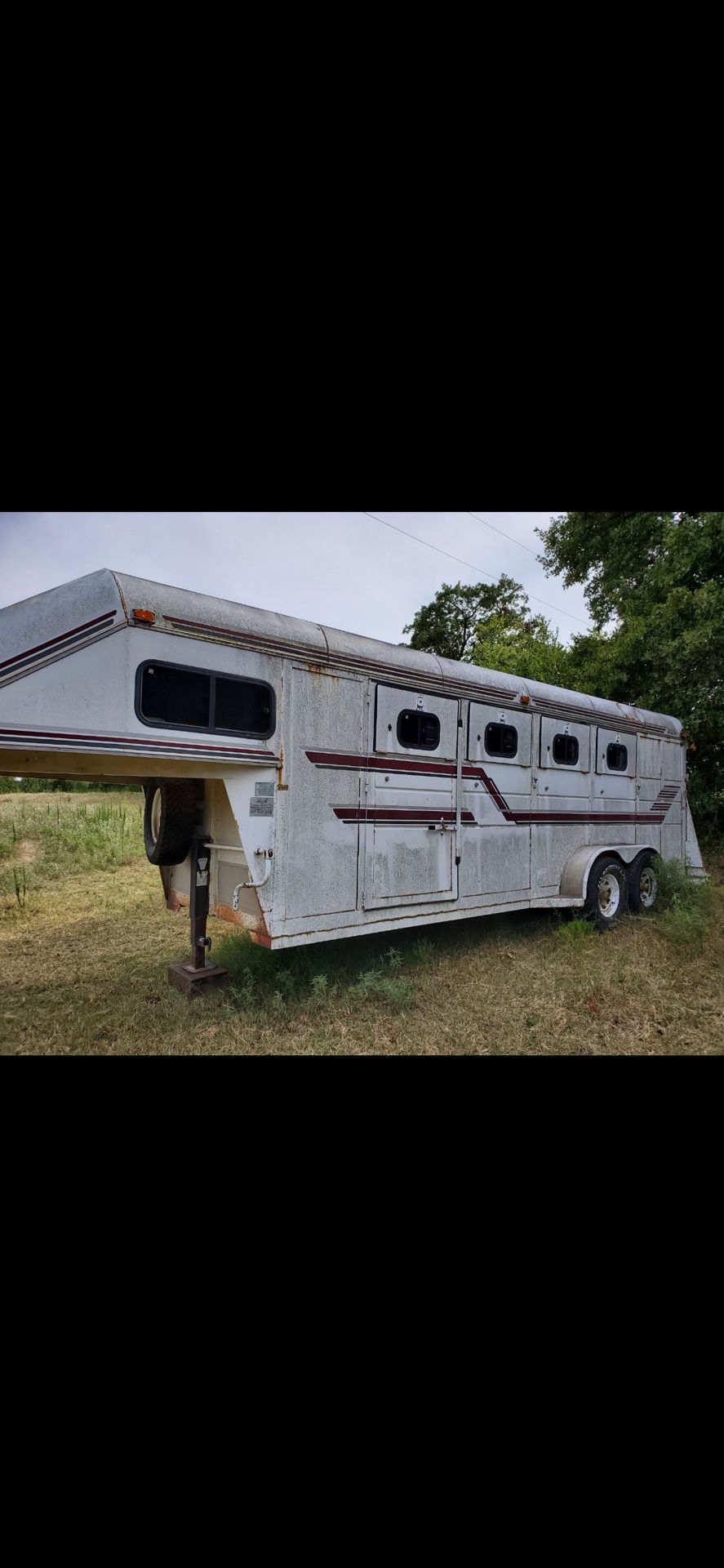 4 Bay Horse Trailer 