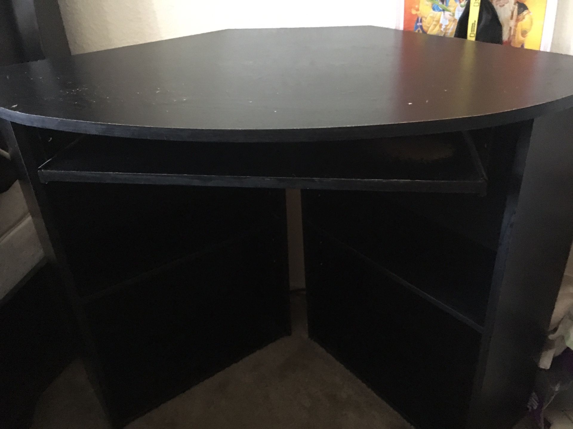 Black corner computer desk