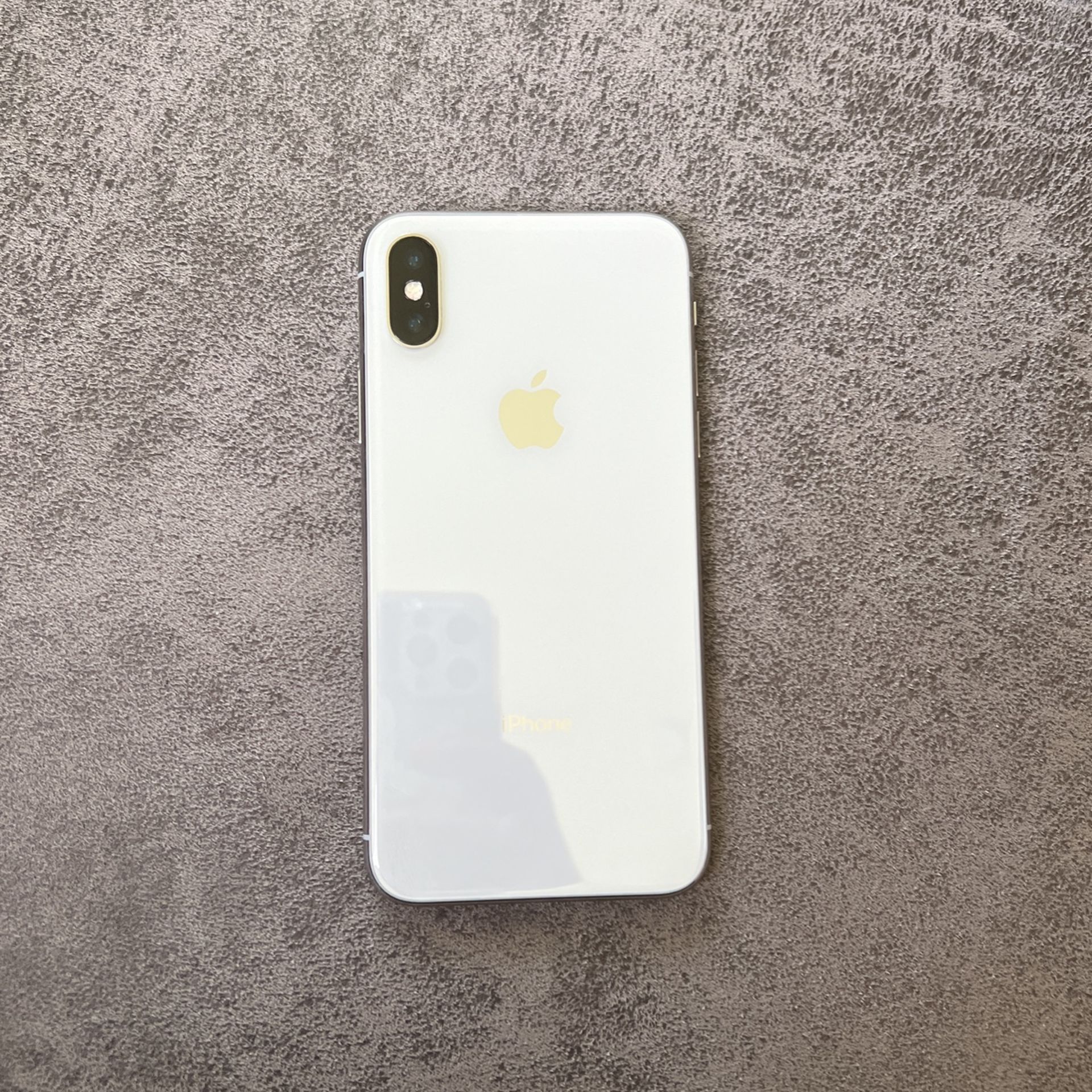 iPhone X