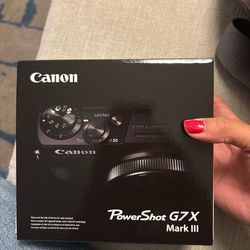 Canon G7x Mark III