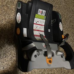Chicco Car seat base 