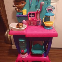 Doc McStuffins check up Center