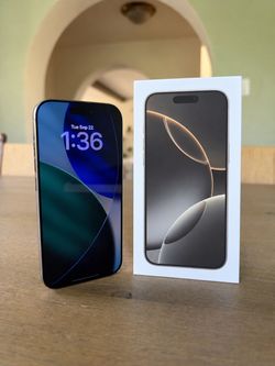 iPhone 16 Pro 1TB Unlocked Natural Titanium