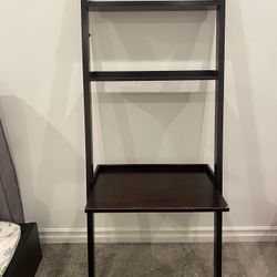 Crate And Barrel Leaning Desk