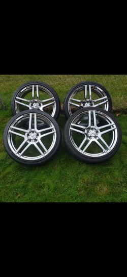 Mercedes Benz 20 x 8.5 Wheel