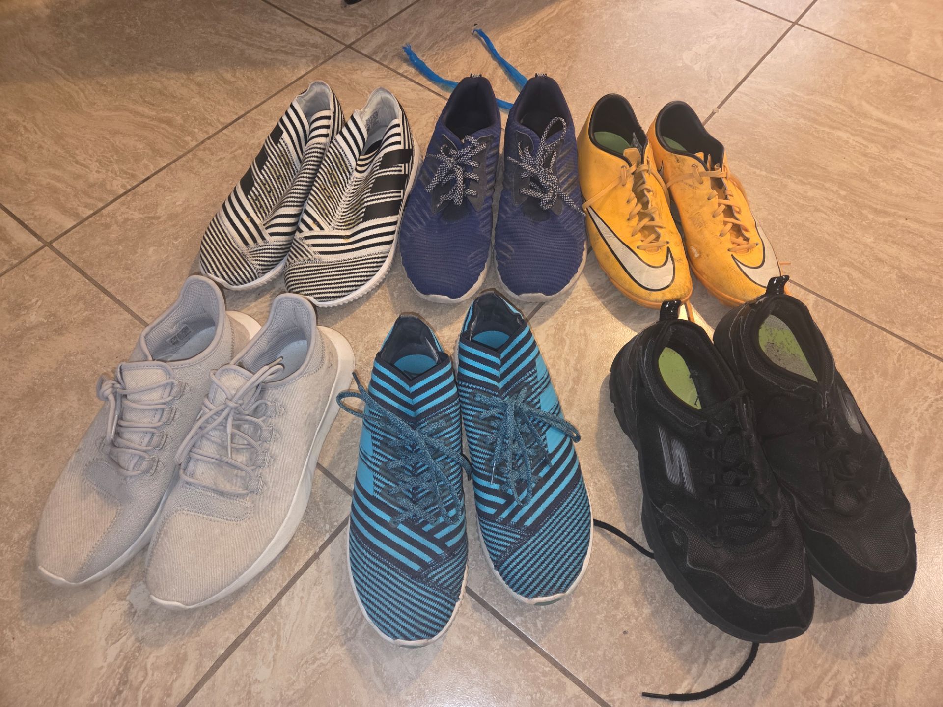 π Running & Work Shoes β Nike Adidas Skechers β $20 Each