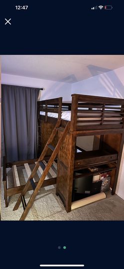 Bunk beds With Desk & Drawers