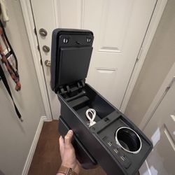 Storage box for armrests ,Caja de almacenamiento para reposabrazos 