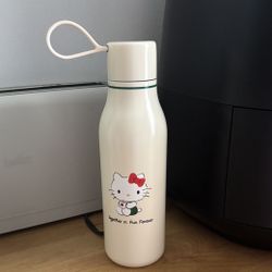 Starbucks hello Kitty 