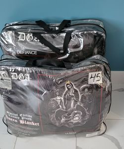 DGA BLANKET queen size 79x94 3.5 LBs