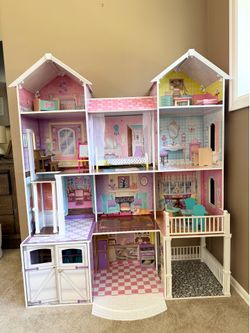 Large KidKraft Dollhouse