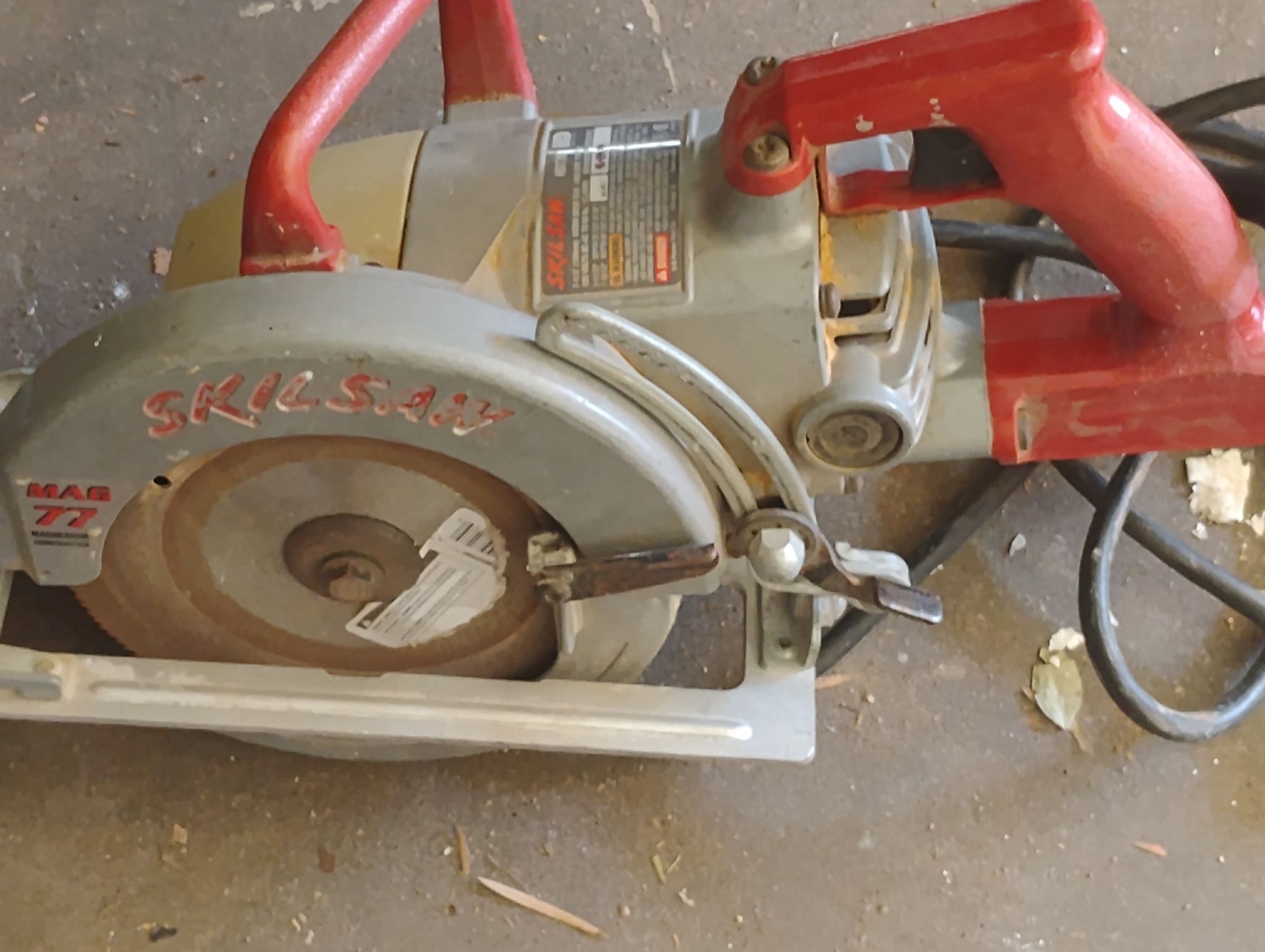 Skilsaw wood Cutter