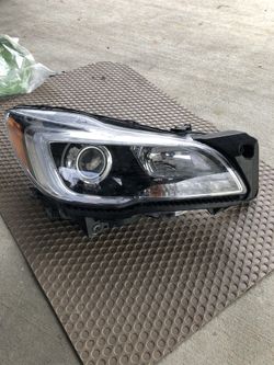 Right xenon headlight for 2015-2017 Subaru Outback legacy