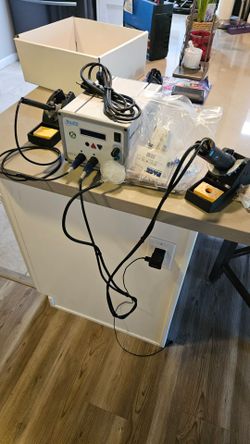 Pace MBT 301 soldering and desoldering station