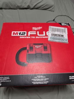 M12  milwaukee    shop vac