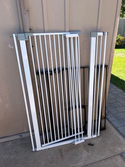 Extra tall gate