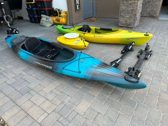 Wilderness Systems Pungo 12Ft Kayak New $1200 Perception Prodigy 10Ft Kayak Thule kayak holder $1500.00