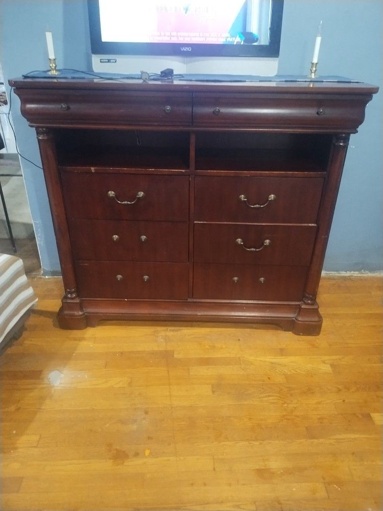 Vintage 8 Drawer Cabinet