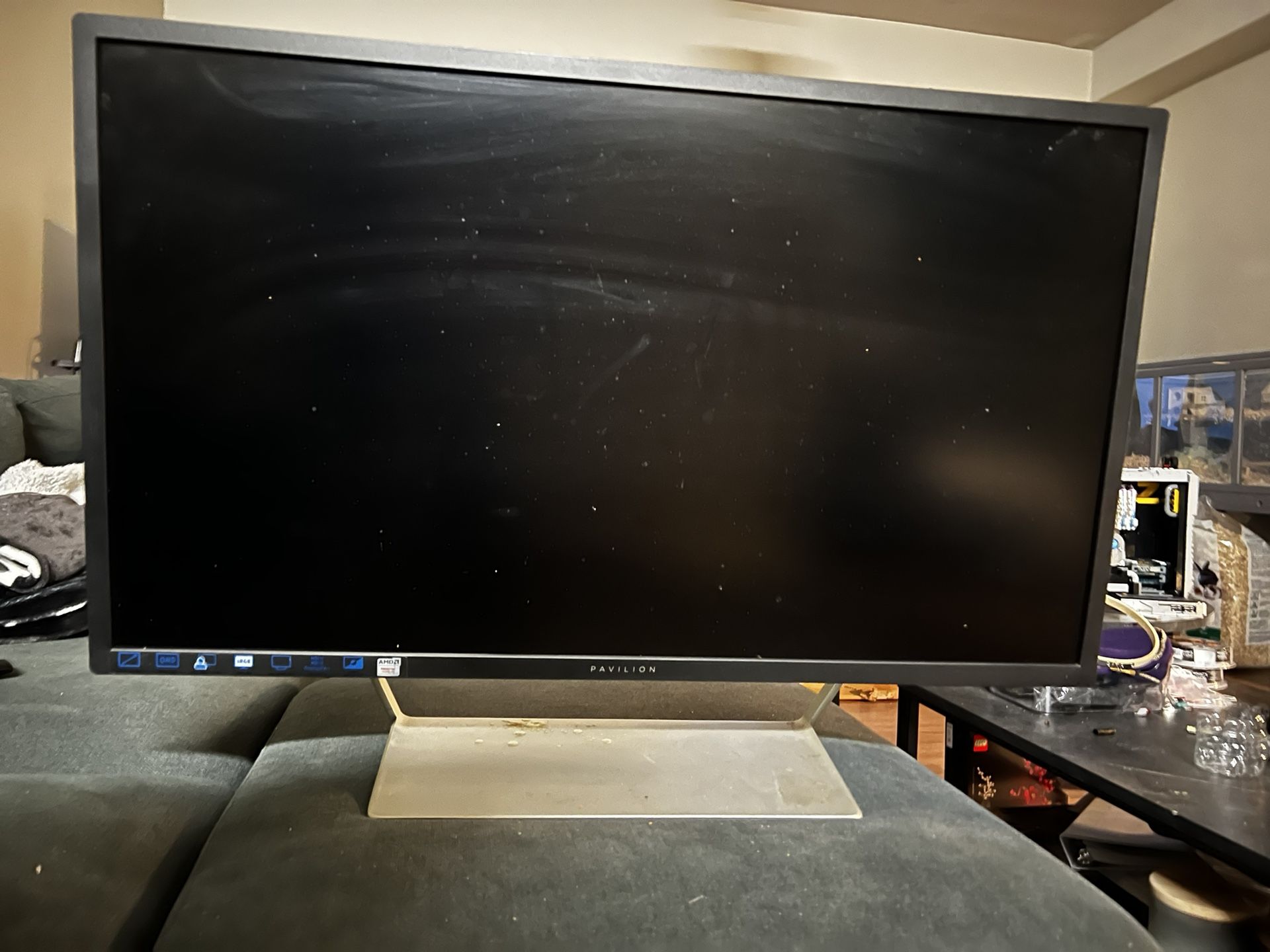 HP Pavilion 32” QHD Gaming Monitor