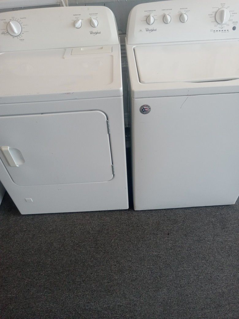 Matching washer and gas dryer set with warranty 