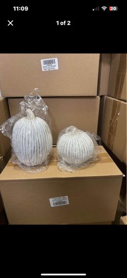 Decorative wedding pumpkins