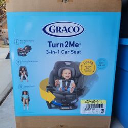 NEW GRACO Turn2Me 360 Car seat