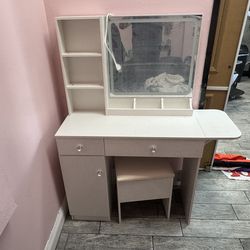 White make up  Vanety