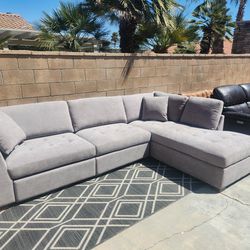Thomasville Miles Fabric Sectional with Power Footrest
