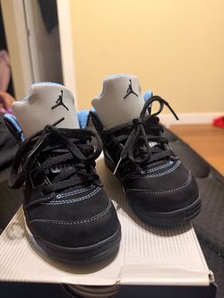 Jordan 5 retro. black/ multi color.