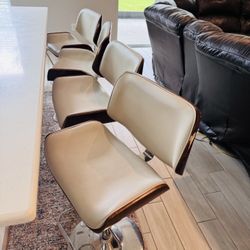 High Chairs 4 Qty
