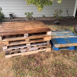FREE Pallets 