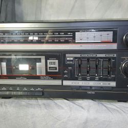 VINTAGE FISHER STEREO RECEIVER MC 705 TURNTABLE