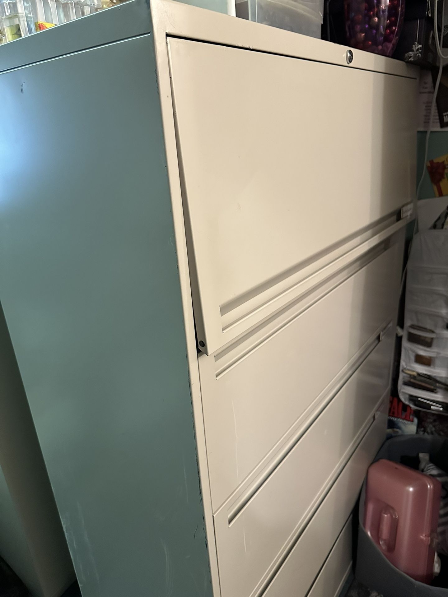 ποΈ Heavy-Duty Lateral File Cabinet