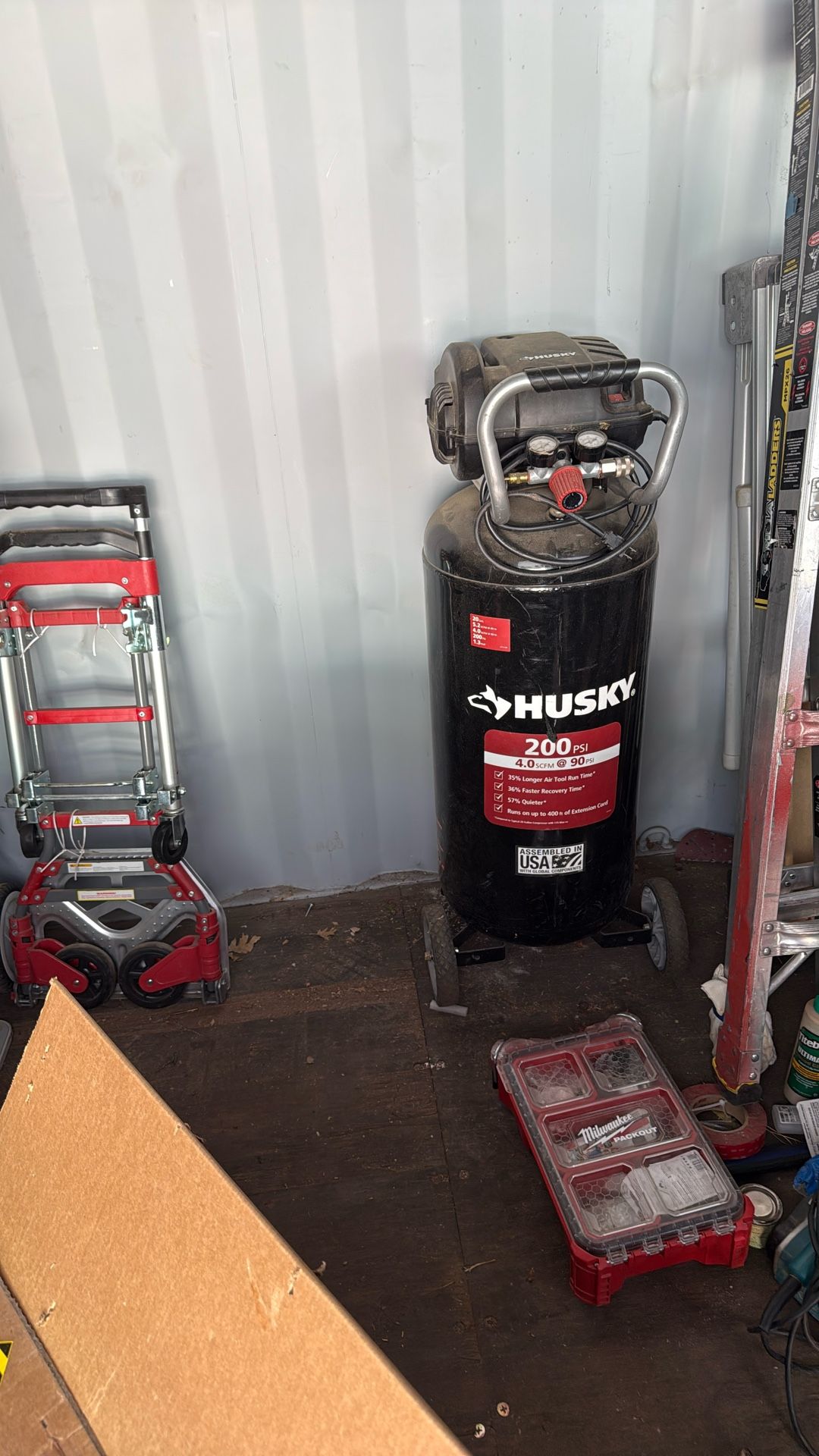 Husky 20 Gallon Compressor 