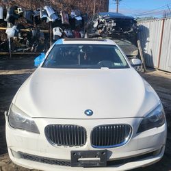 Bmw 750i 2012 (contact info removed) PARTS