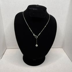 1.15ctw VVS Moissanite Infinity Pull-Through Necklace – 18–20”, 6.5mm