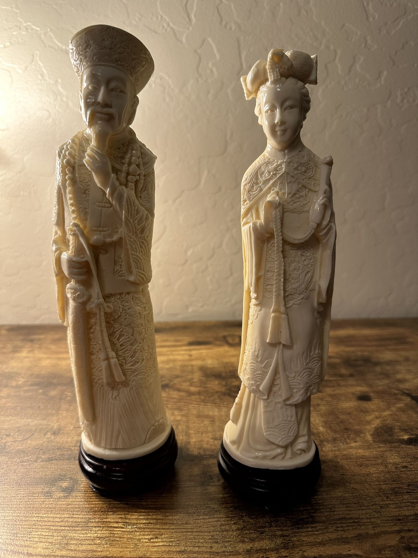 ( 2 ) Antique Hand Carved Chinese Jade Figures