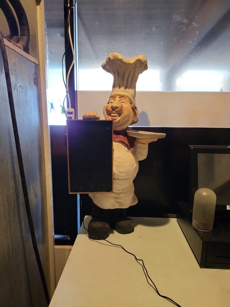 Menu Statue