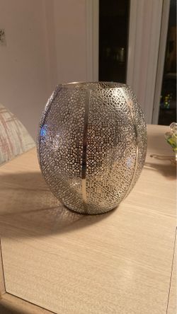 Candle holder