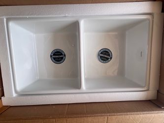 33 in White Double Basin Undermount farmhouse Kitchen Sink
