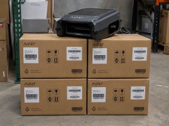 Swimming pool cordless robotic solar-powered skimmer Aiper EcoSurfer P1 | Brand New | 1 year manufacturer warranty